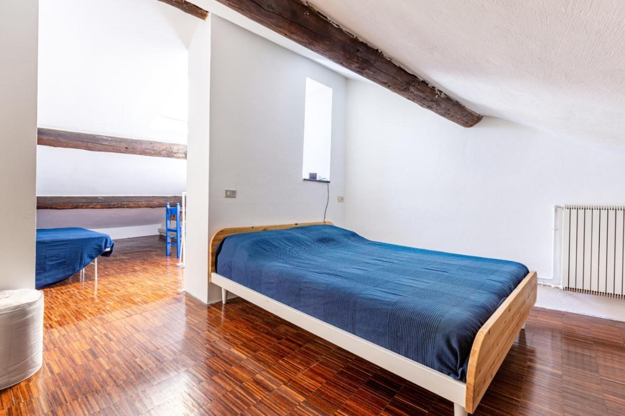 Porta Ticinese Colorful Apartment! Apartment